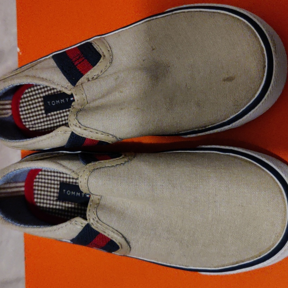 Kids tommy Hilfiger shoes